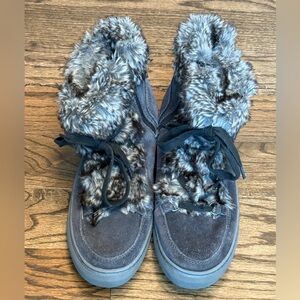 Cougar Cozy Faux Fur Lined Waterproof Winter Boots - Size 9